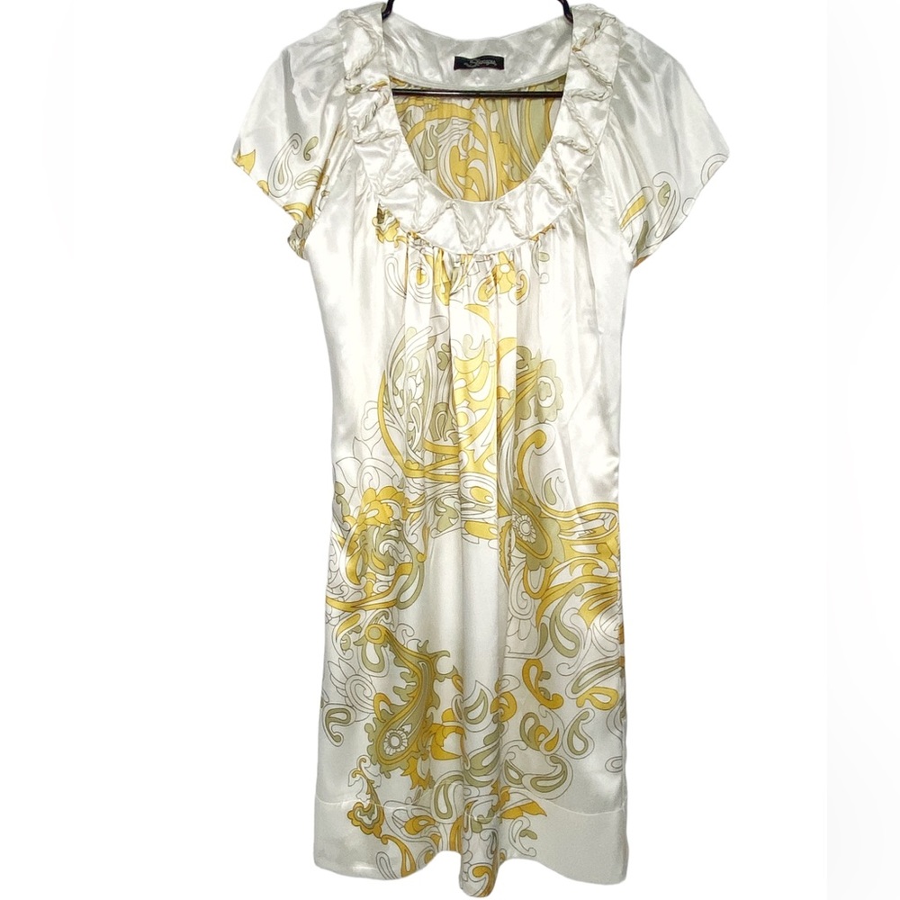 Sharagaro- shift dress with white, yellow, beige patterns. M53